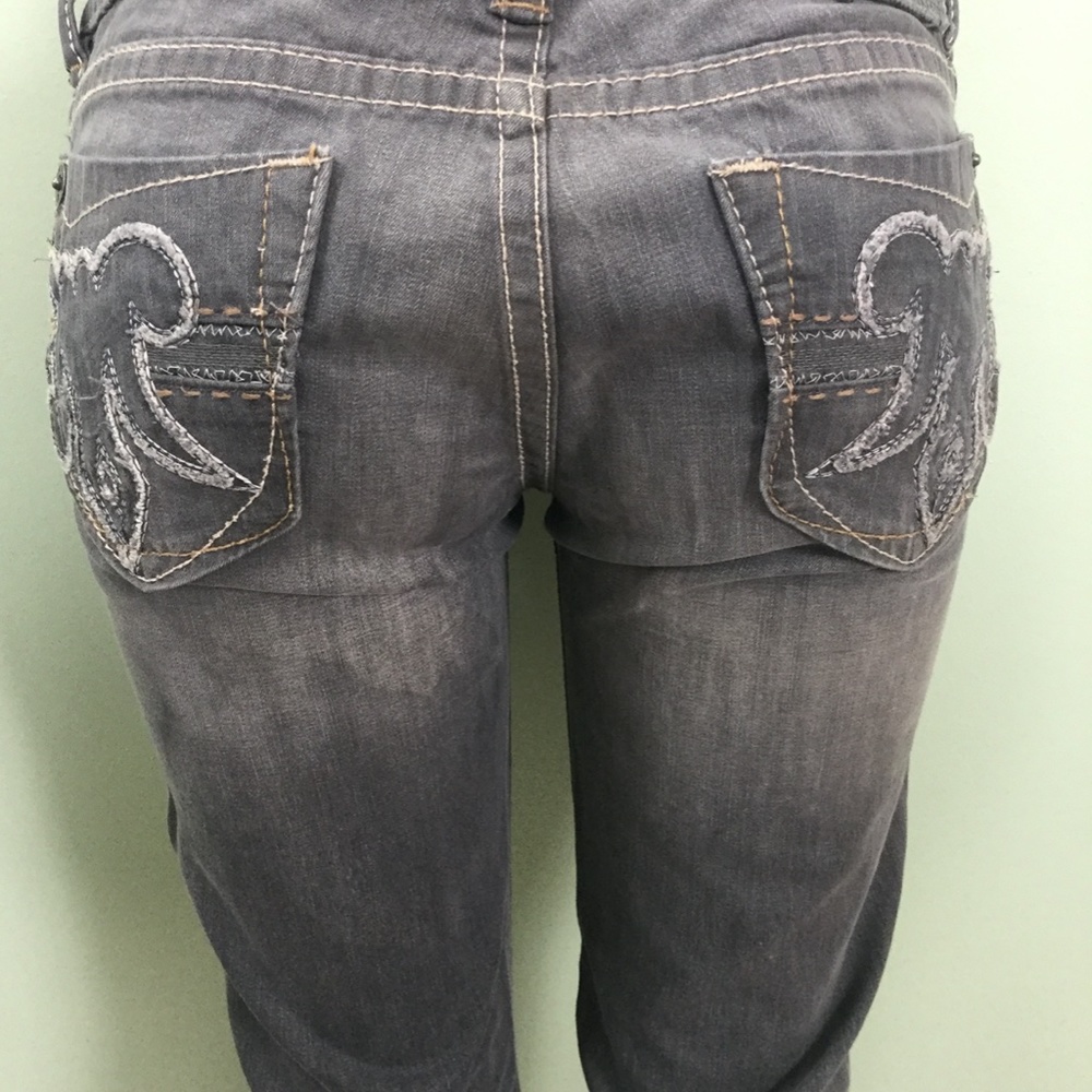 MEK Jeans - Picture 6 of 7
